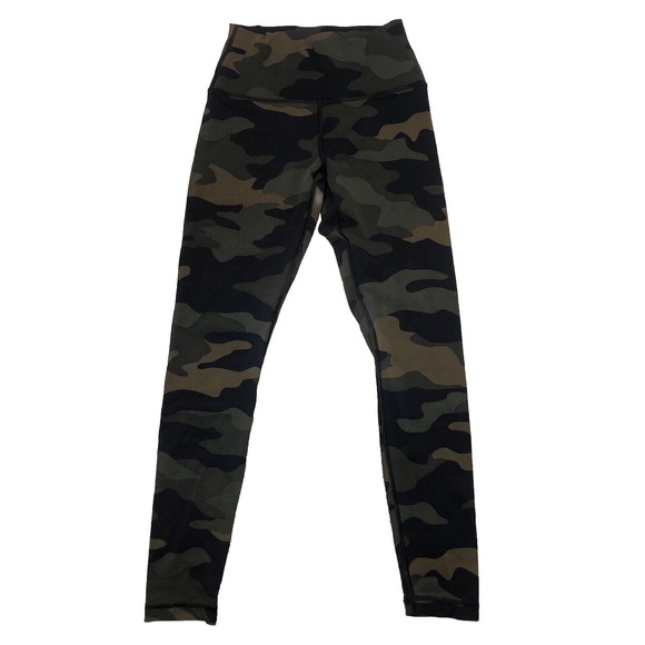 PINK Victoria's Secret Ultimate Leggings Size S Green Camo Print‎ - Picture 1 of 7